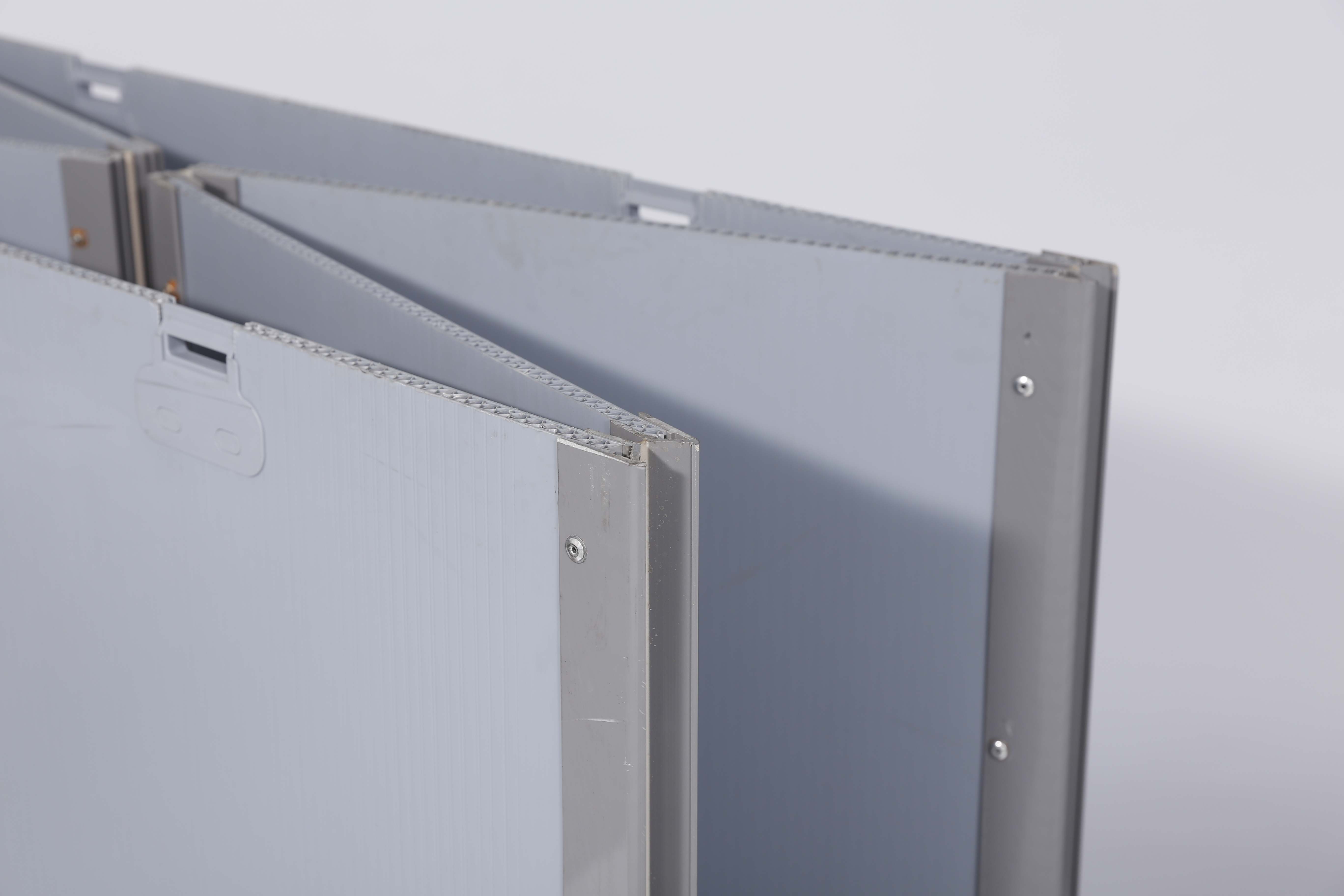 recyclable corrugated pp sleeves foldable plastic box with pallet and lid